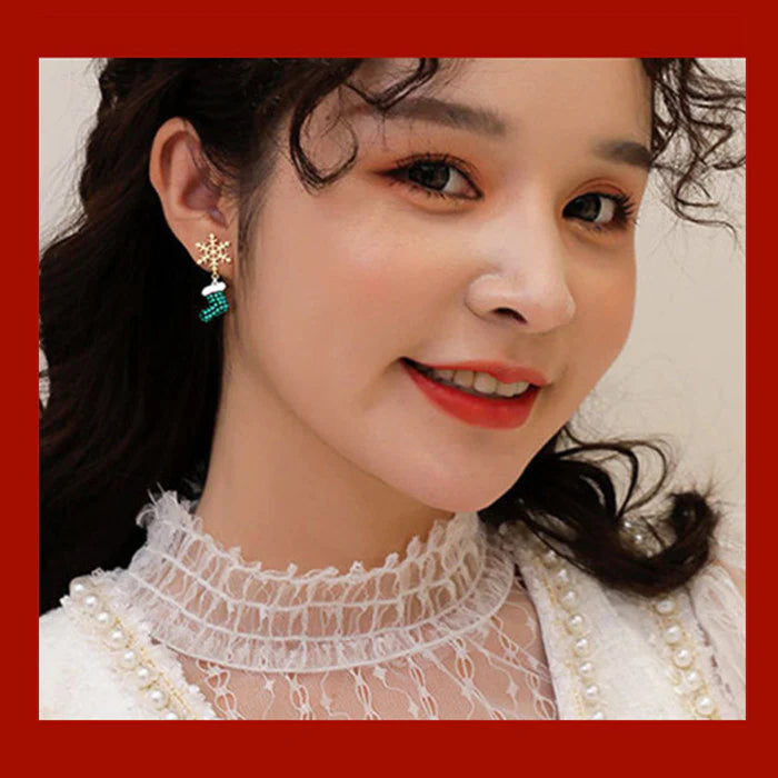 Christmas Hat And Christmas Stocking Asymmetric Earrings-37bracelet