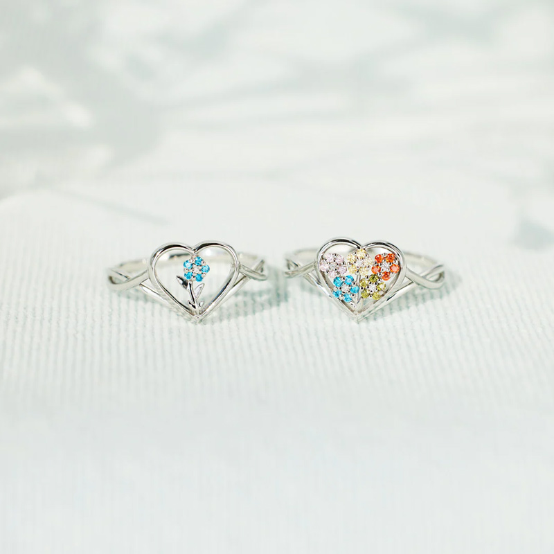 For Grandma/Mama - Grandma's/Mama's Wild Flowers Custom Birthstones Flower Heart Ring