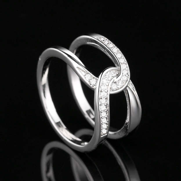 S925 No Matter How Busy We May be Our Hearts are Always Linked Together Cross Ring