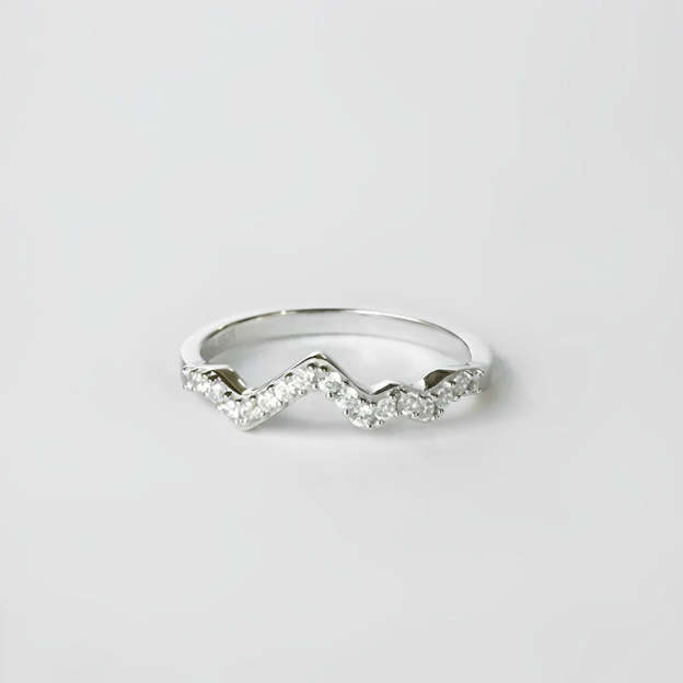 S925 Even Though Life May be Hard Right Now It'll be Beautiful When You Get to The Top Ring