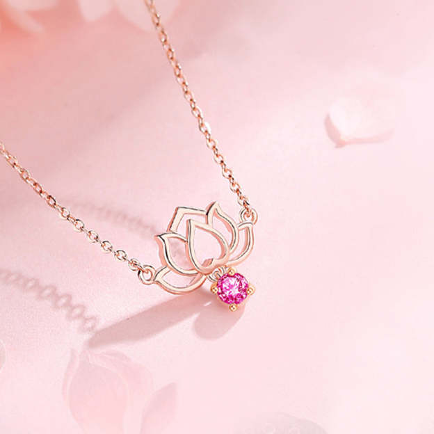 Hallow Lotus Necklace