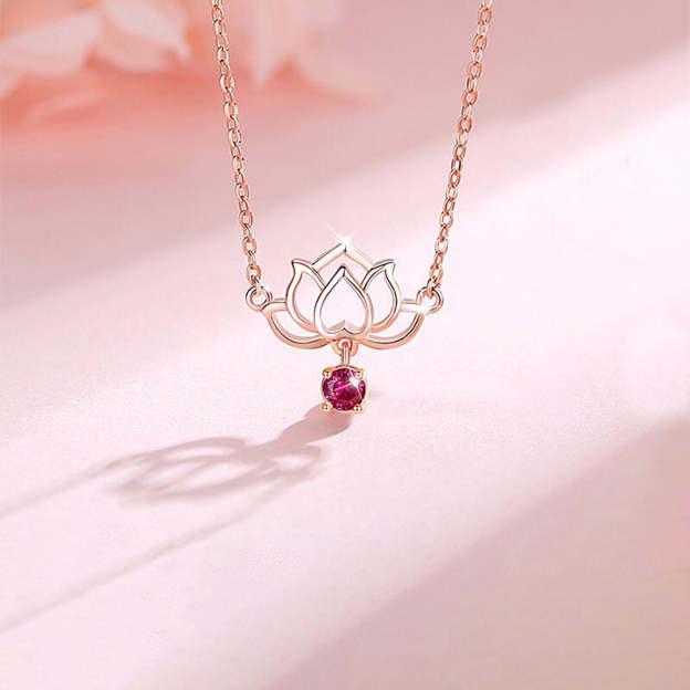 Hallow Lotus Necklace