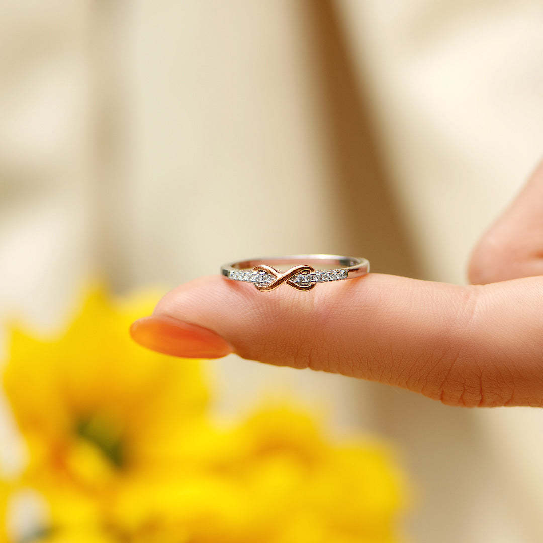 S925 Grandmother and Grandaughter Forever linked together Infinity Ring