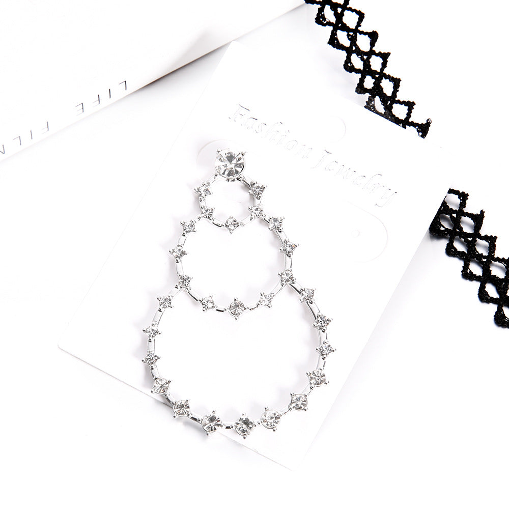 Round Diamond Earrings