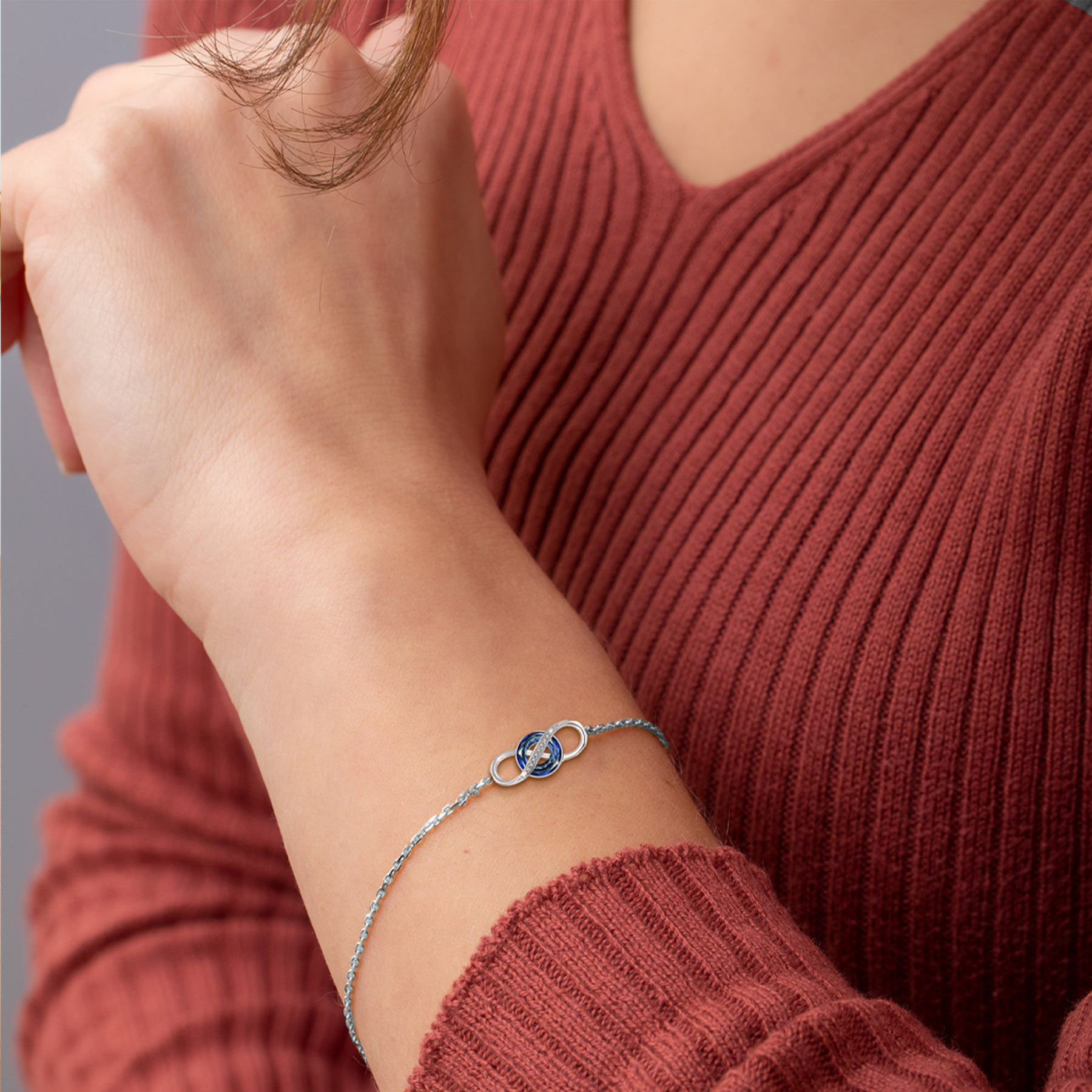 Infinity Blue Circle Crystal Bracelets