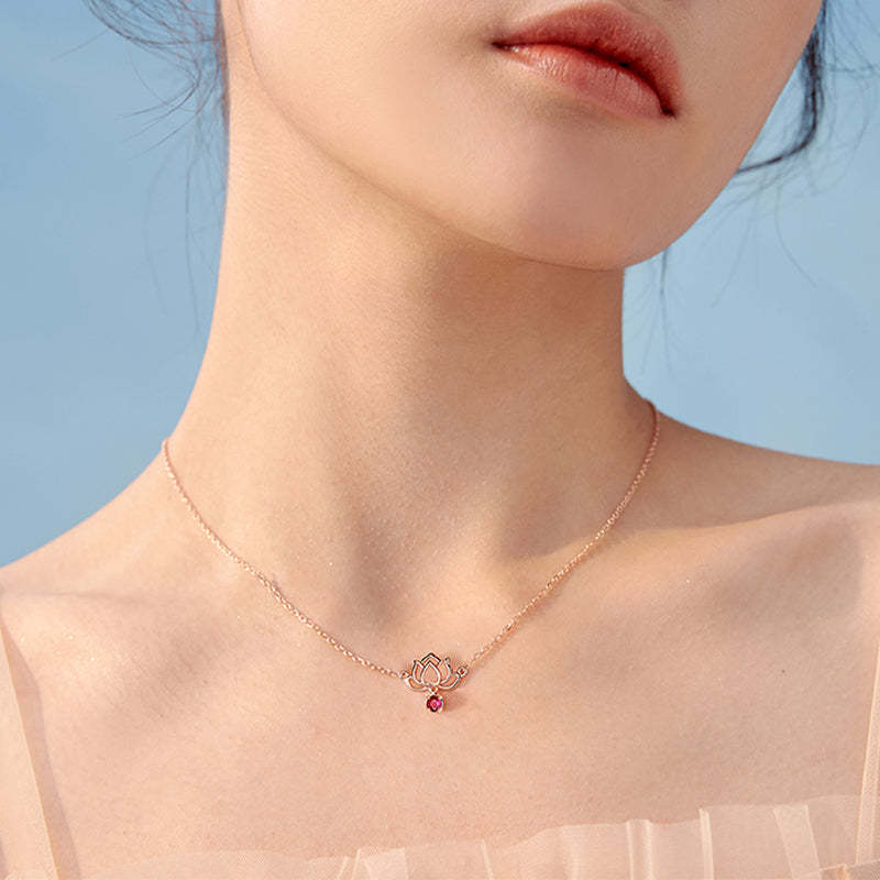 Hallow Lotus Necklace