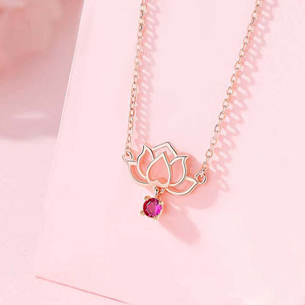 Hallow Lotus Necklace
