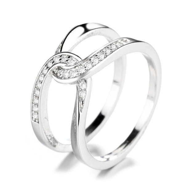 S925 No Matter How Busy We May be Our Hearts are Always Linked Together Cross Ring
