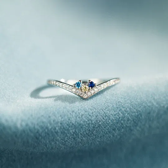 Custom 1-6 Birthstones Chevron Pave Ring