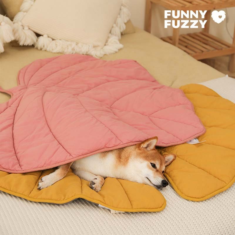 Calming Dog Blanket - Leaf Shape