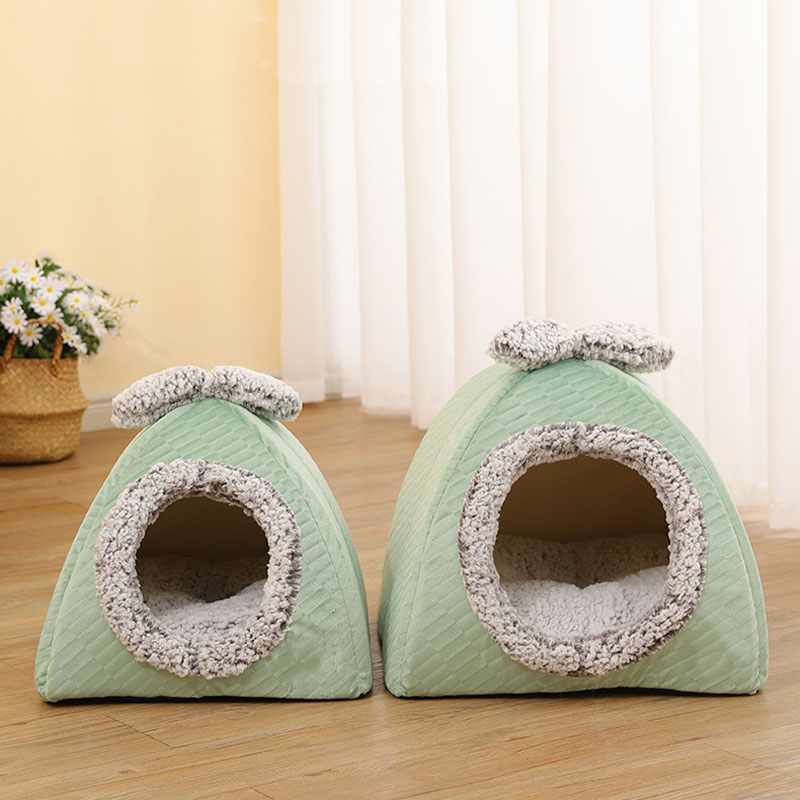 Cosy Sherpa Fleece Enclosed Cat House & Square Dog Bed