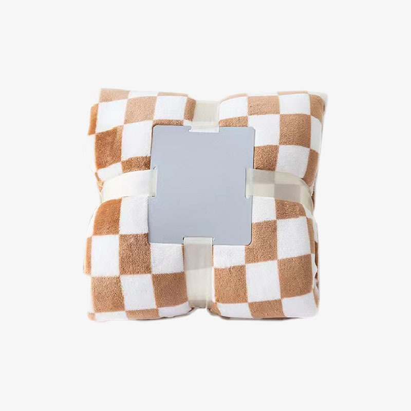 Stylish Chequered Flannel Pet Blanket Dog & Cat Blanket