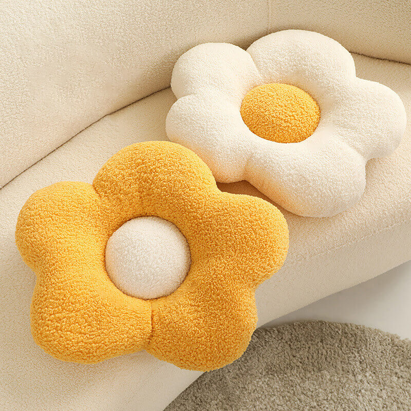 Geometrically Shaped Cute Twist Sofa Pillow