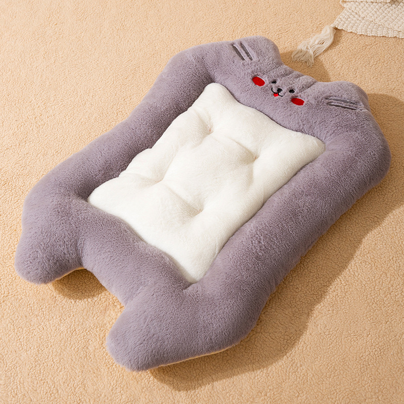Cartoon Bear Pattern Soft Plush Pet Sleeping Mat