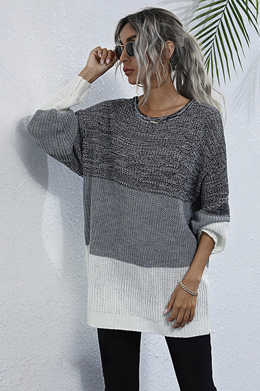 Round Neck Pullover Contrast Knit Sweater