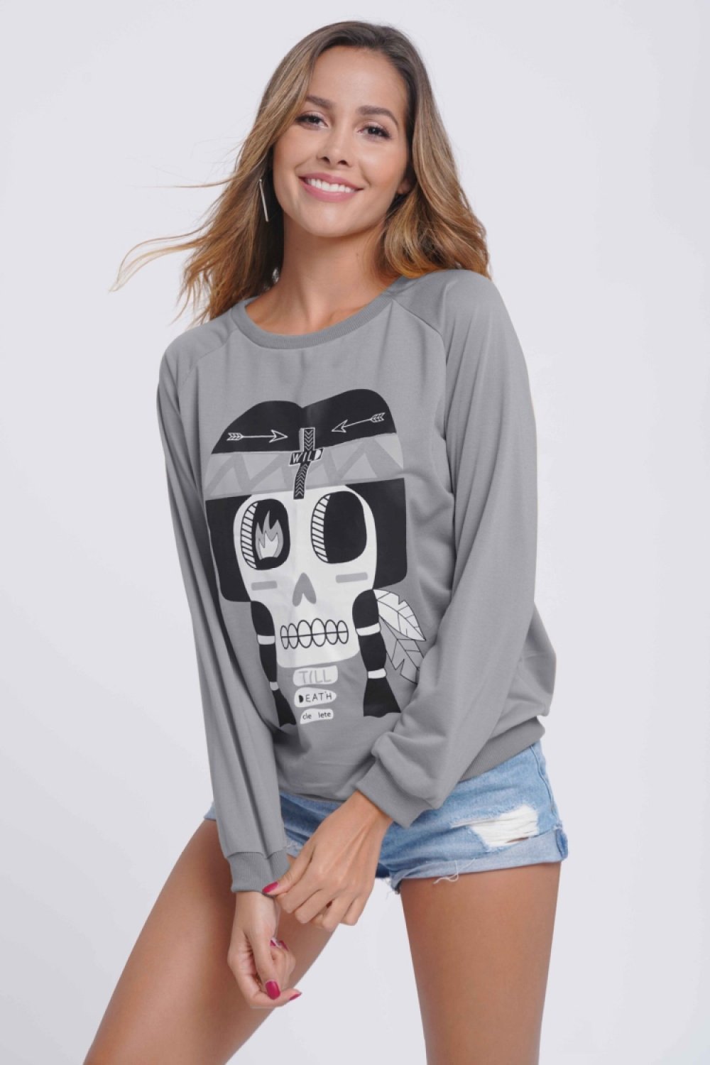 Skull Print Long Sleeved Sweatshirt - Pavacat