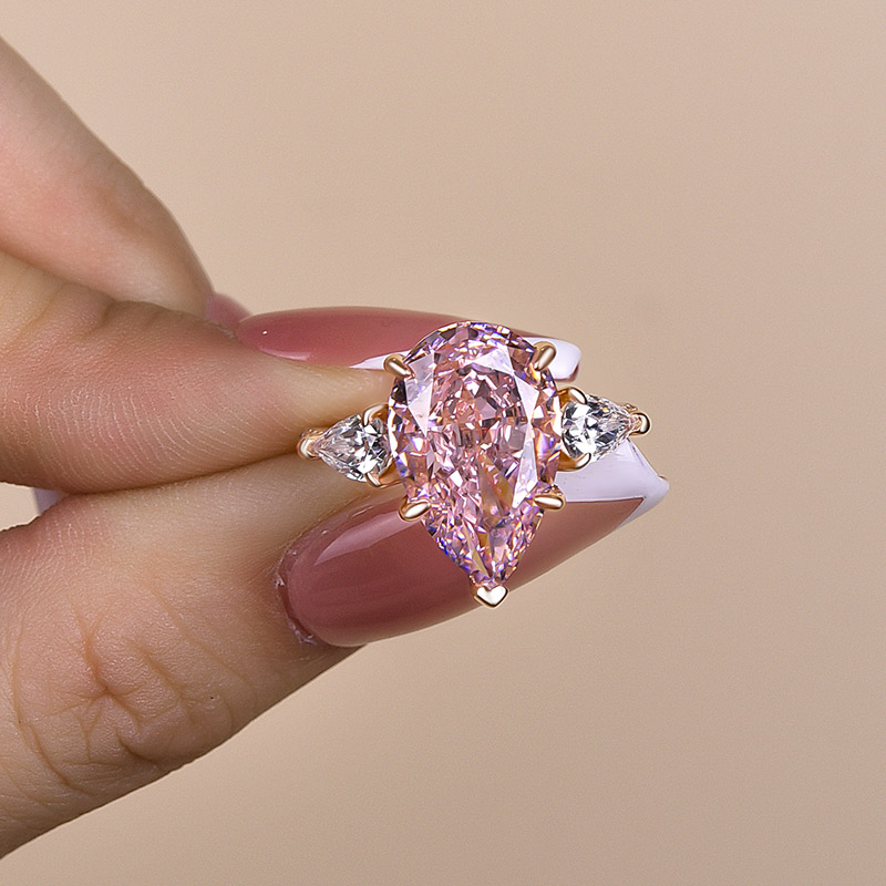 18kt Pear Halo Oval Pink Diamond Ring