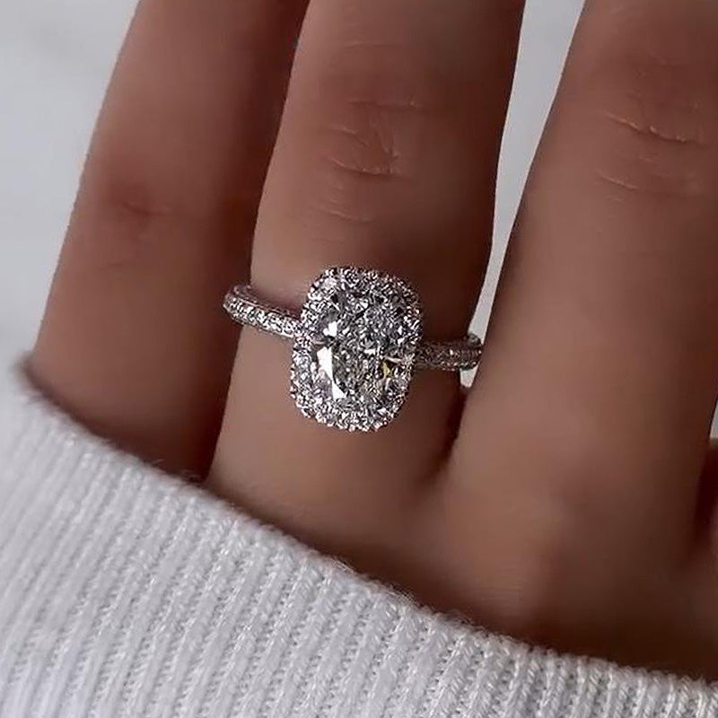 Oval Halo Engagement Ring | Style 7907