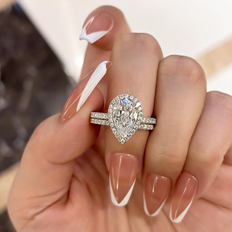 Pear Shaped Wedding Ring Set