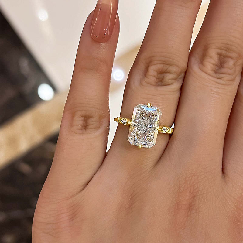 Gold radiant deals cut diamond ring