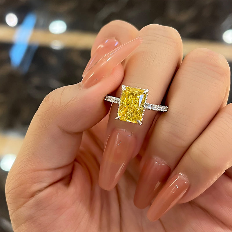Beautifully Carat Yellow Sapphire Radiant Cut Engagement Ring