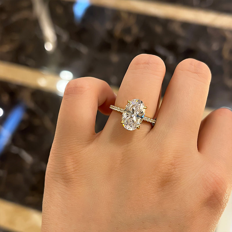 2 Carat Oval Halo Engagement Ring | Barkev's