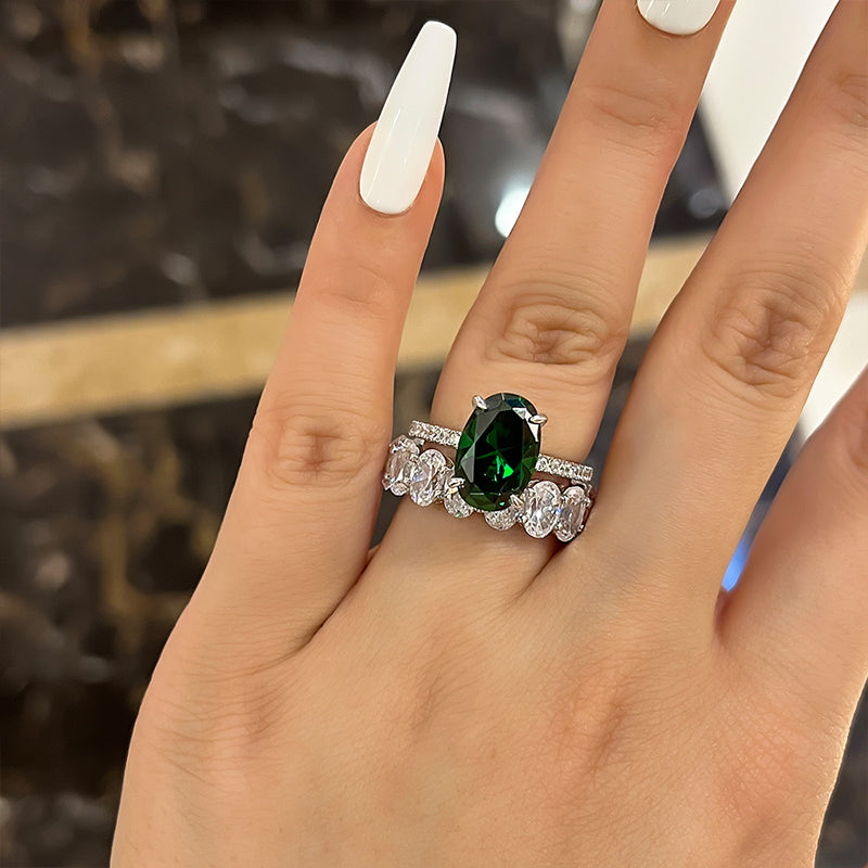 Hverdage afsnit træk uld over øjnene Stunning Oval Cut Emerald Green Wedding Ring Set In Sterling Silver