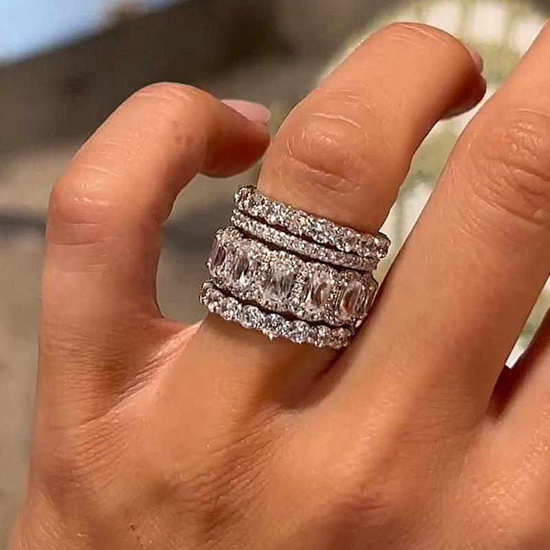 Women's Cushion Emerald Engagement Ring Set