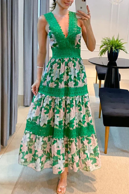 Kathiadress Elegant lace trimmed floral print dress