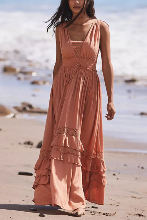 Folk style beach slim fitting pleated long dress