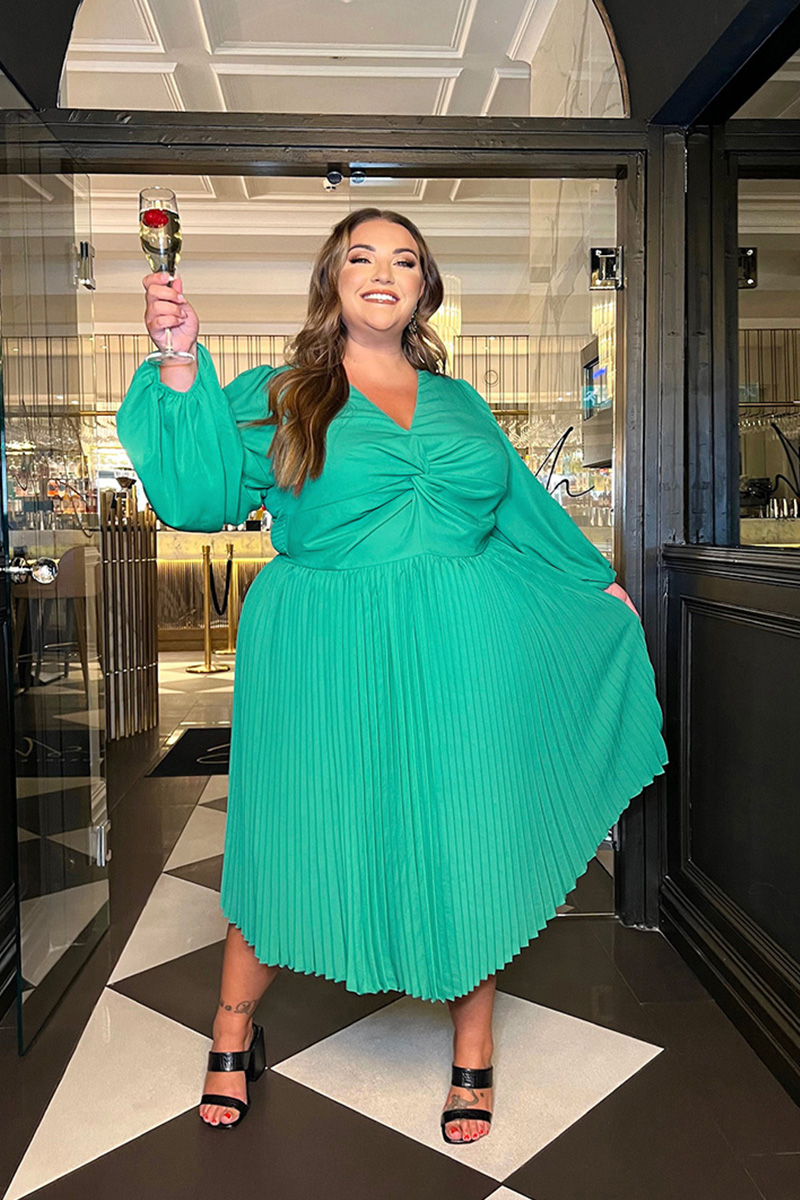 Emerald green long sleeve pleated midi dress online