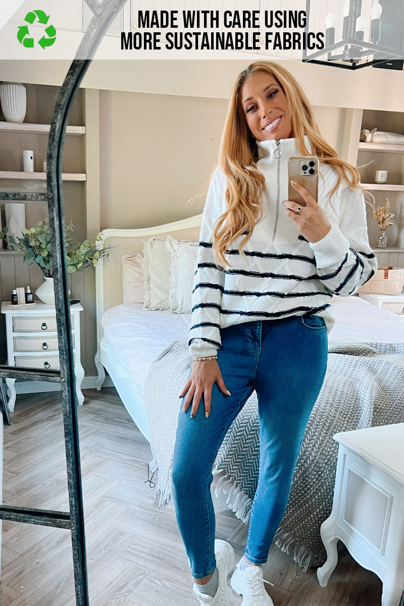 New Look - Jeans and a nice top that's appropriate for both desk and dinner  🕊️