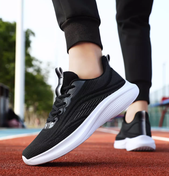 Ladies/Men Black Thin Shock Absorbing Sneakers