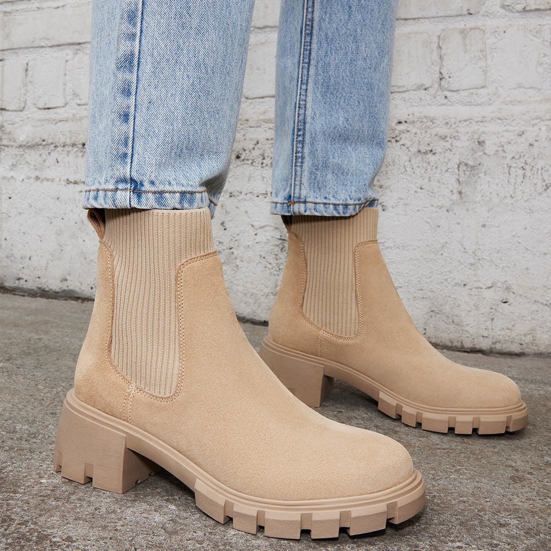 HUTCH SAND SUEDE