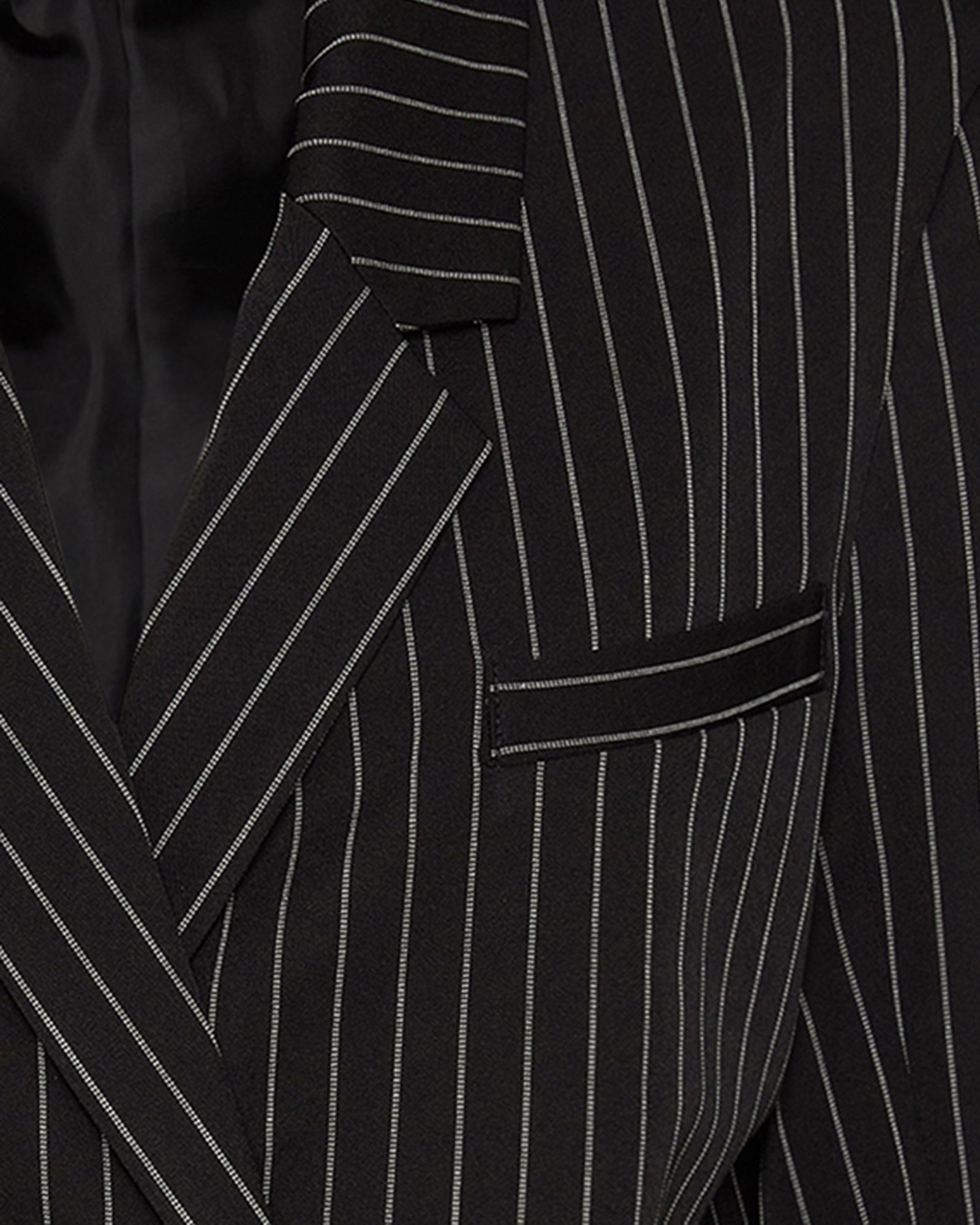 KOURTNEY BLAZER BLACK