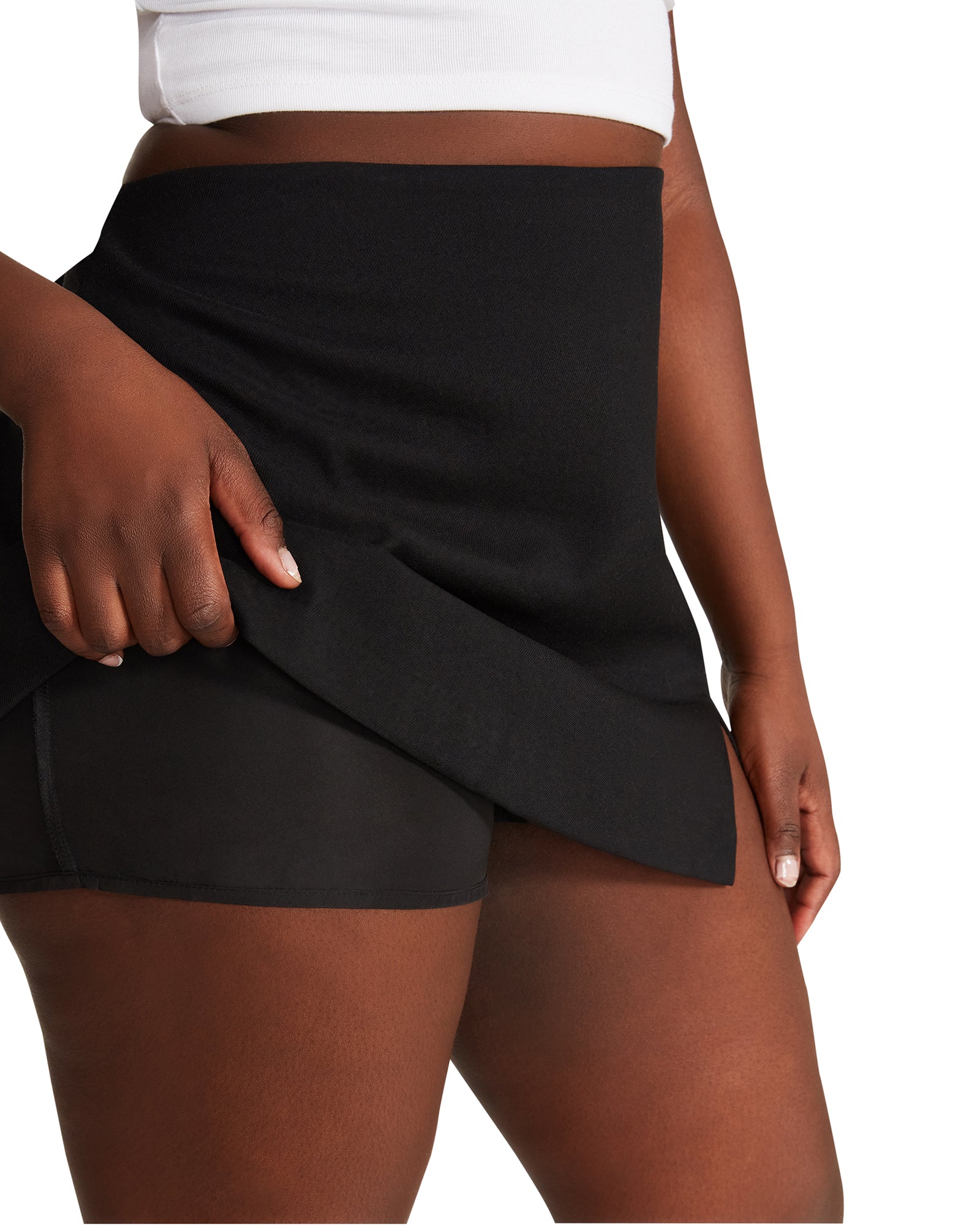 CAM SKORT BLACK