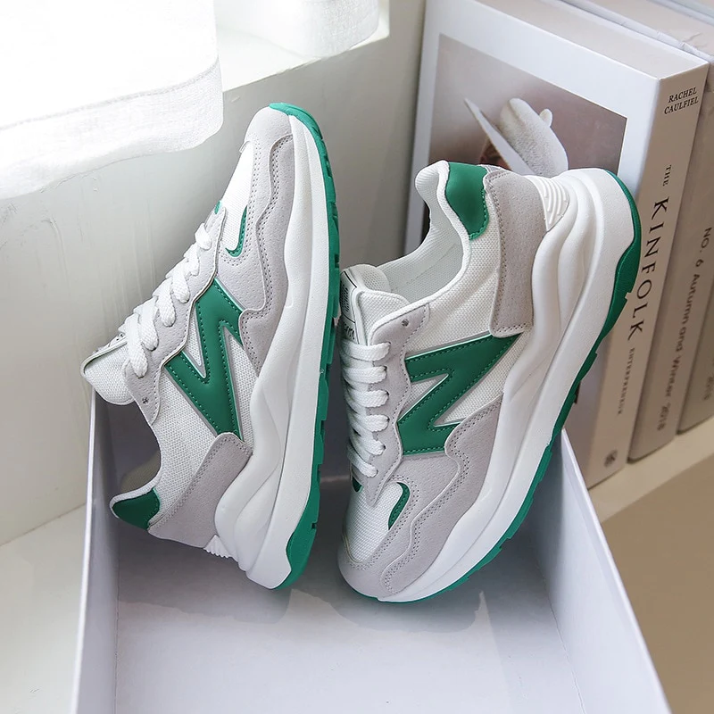 AURORA SNEAKERS