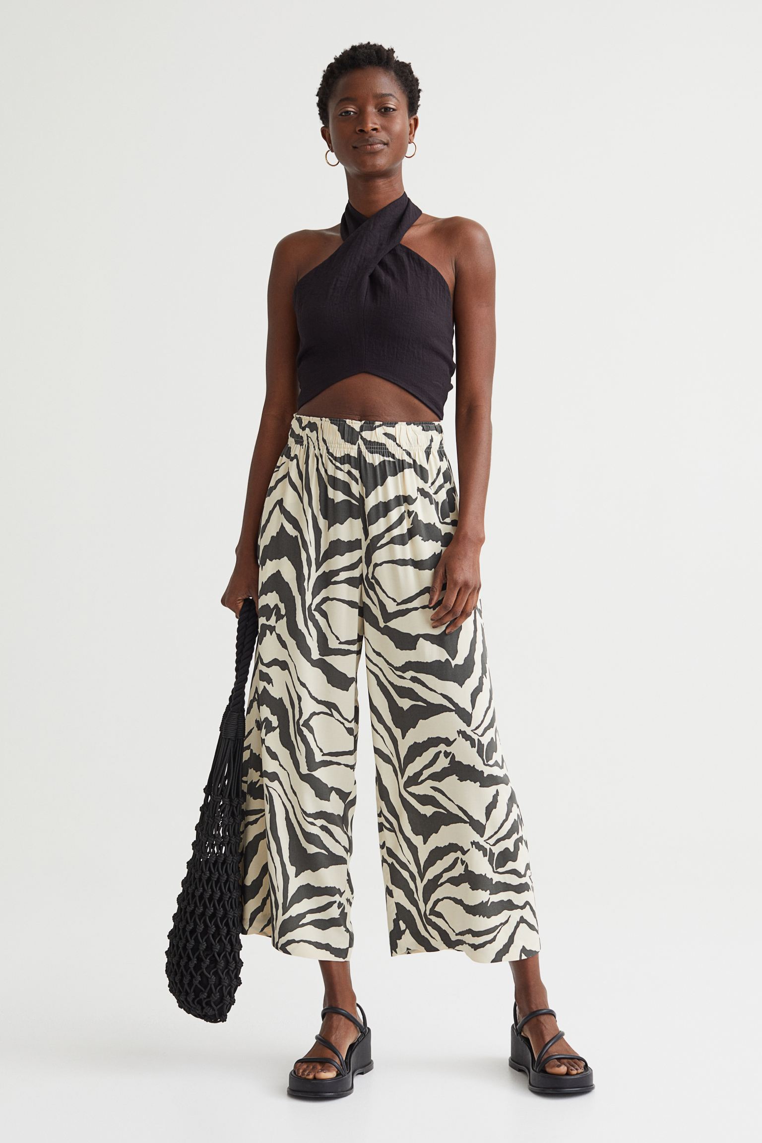 Elastic cropped pants