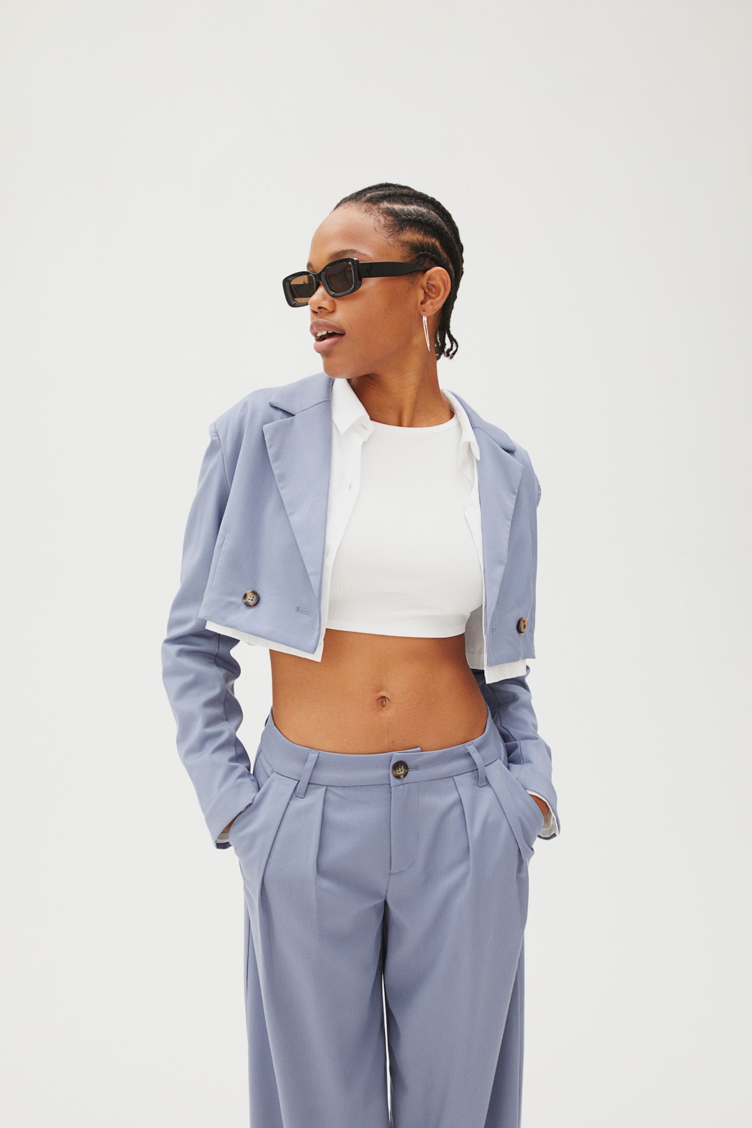 Cropped double-breasted blazer