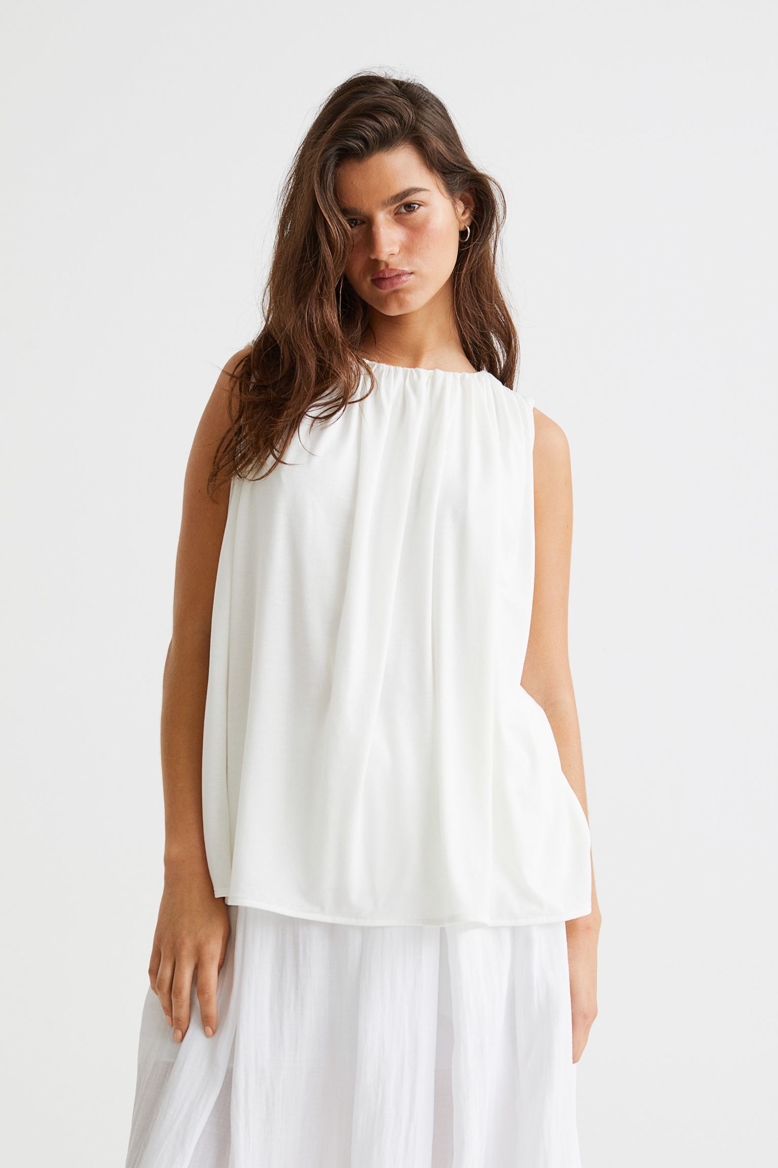 Sleeveless blouse