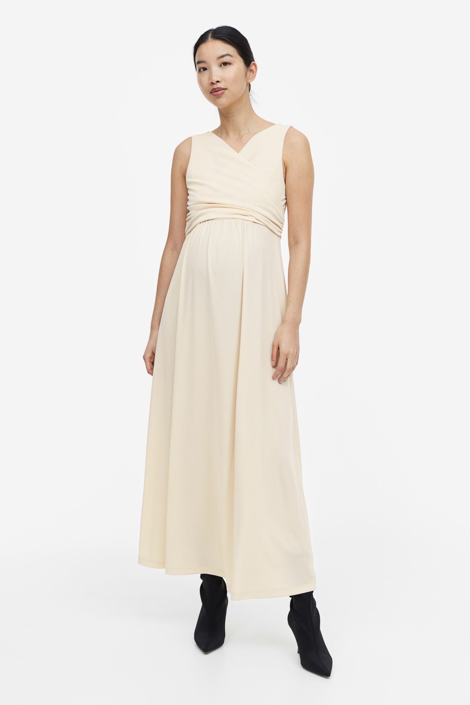 Plain sleeveless long dress