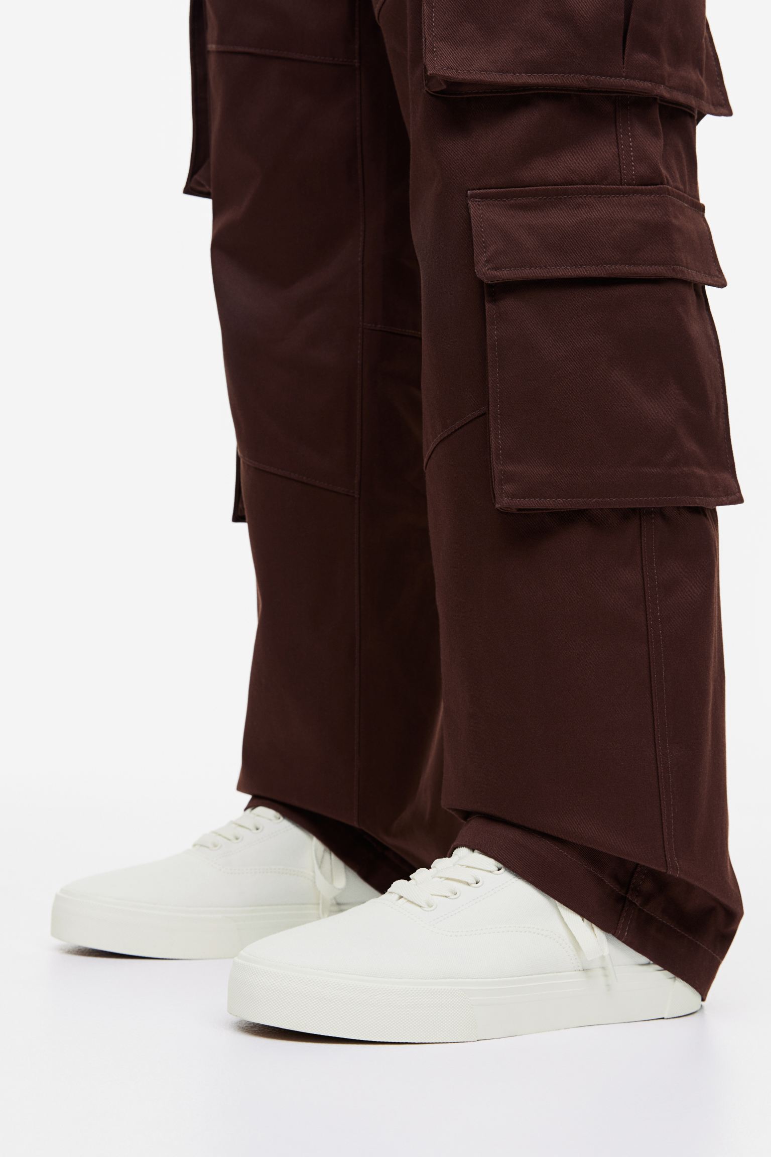 B045 sneakers