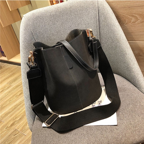 BASTRO BLACK