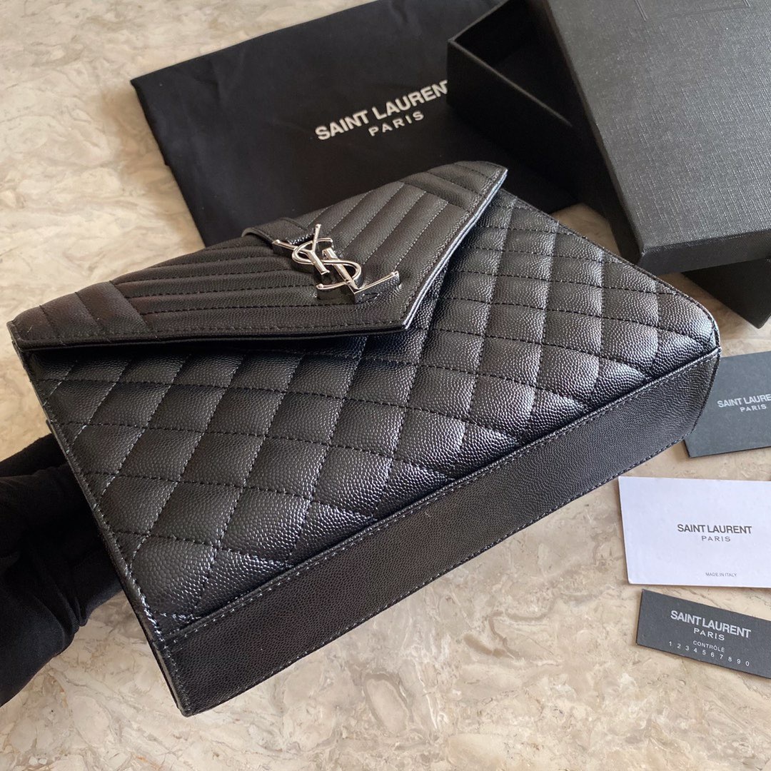 YSL ENVELOPE MEDIUM CHAIN BAG IN MIX MATELASSÉ GRAIN DE POUDRE EMBOSSED LEATHER