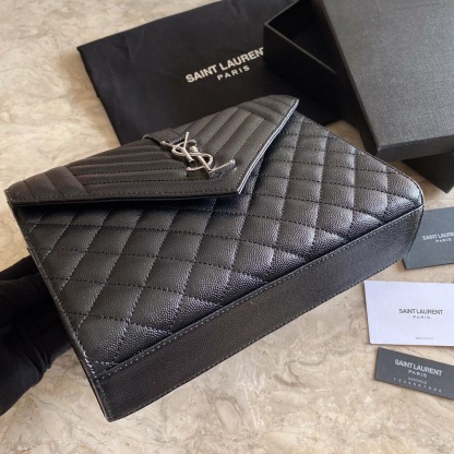 YSL ENVELOPE MEDIUM CHAIN BAG IN MIX MATELASSÉ GRAIN DE POUDRE EMBOSSED LEATHER