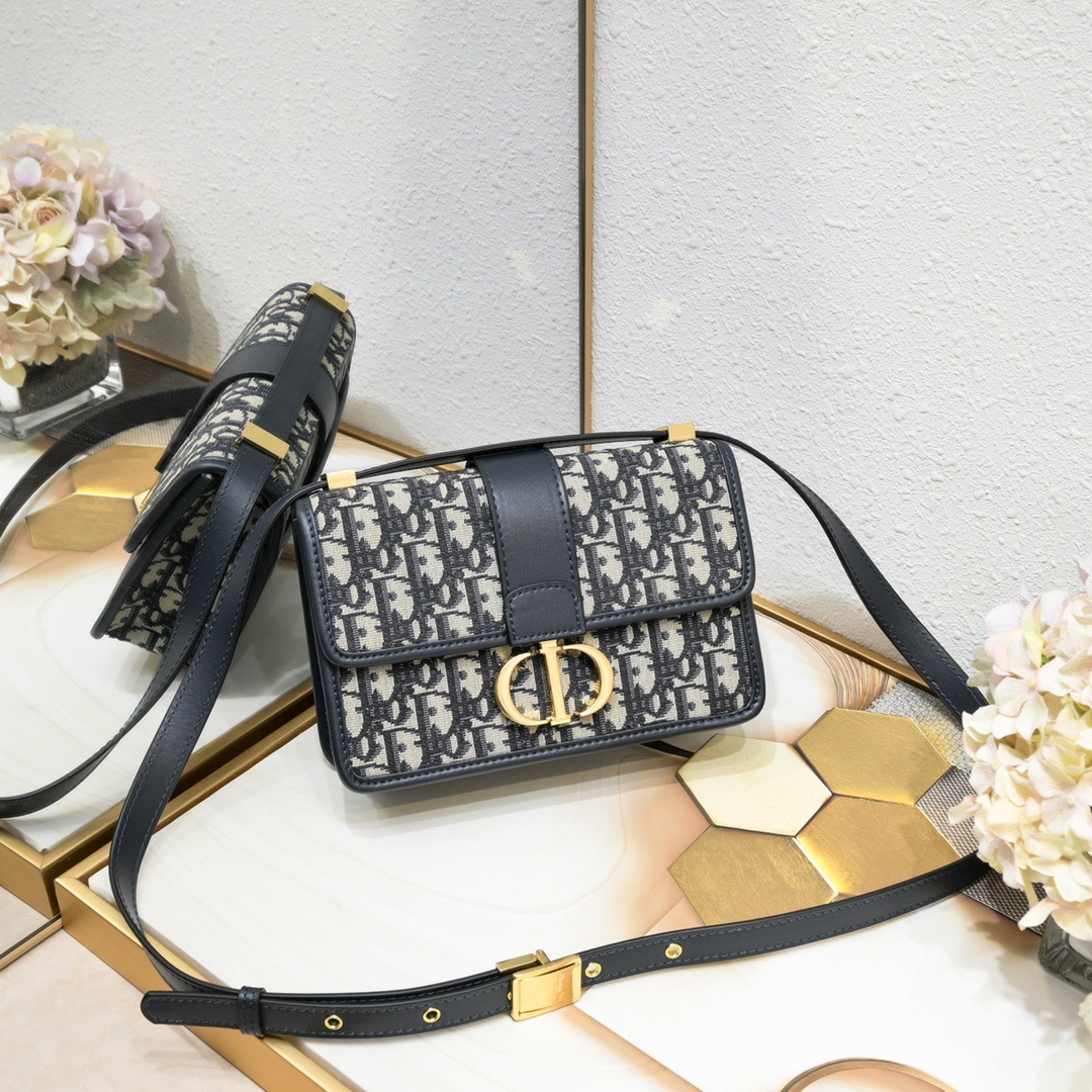 DIRO 30 MONTAIGNE EAST-WEST BAG WITH CHAIN