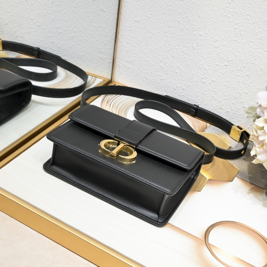 DIRO 30 MONTAIGNE EAST-WEST BAG WITH CHAIN