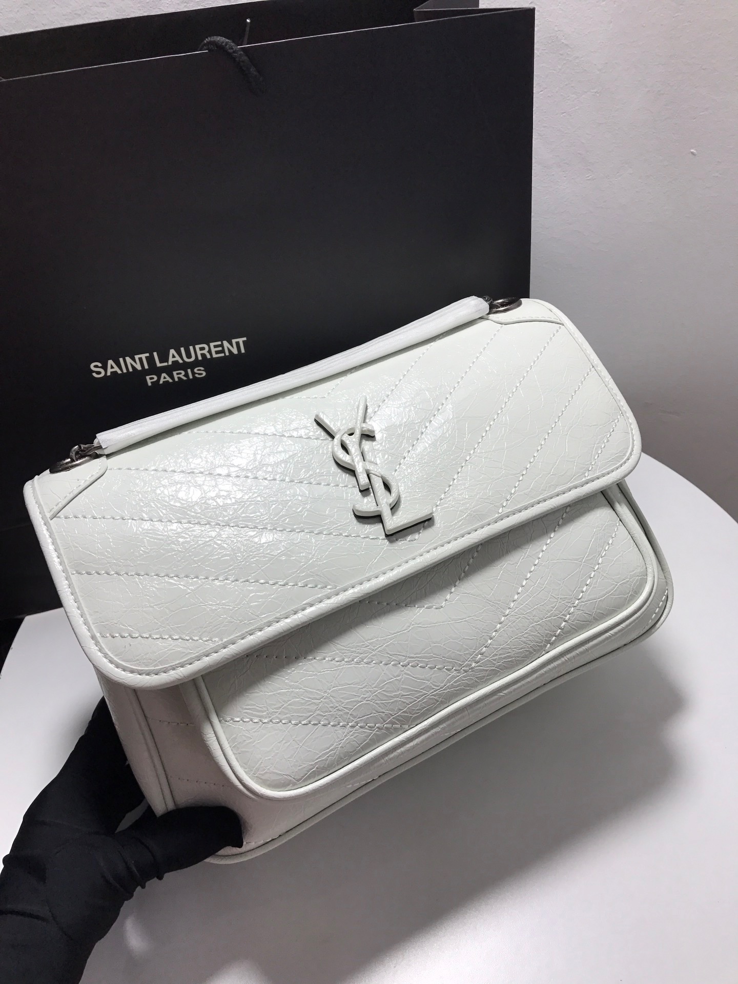 YSL NIKI MEDIUM CHAIN BAG IN CRINKLED VINTAGE LEATHER
