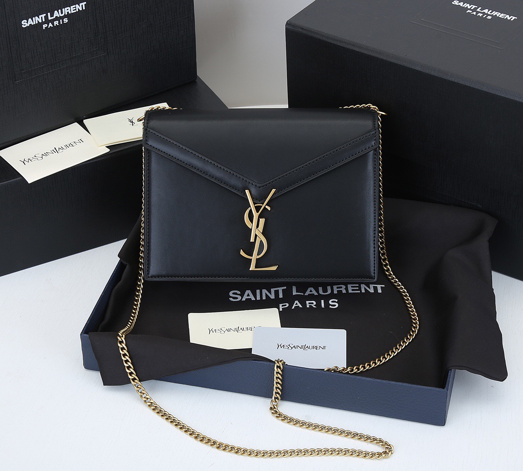 YSL CASSANDRA MEDIUM CHAIN BAG IN SMOOTH LEATHER