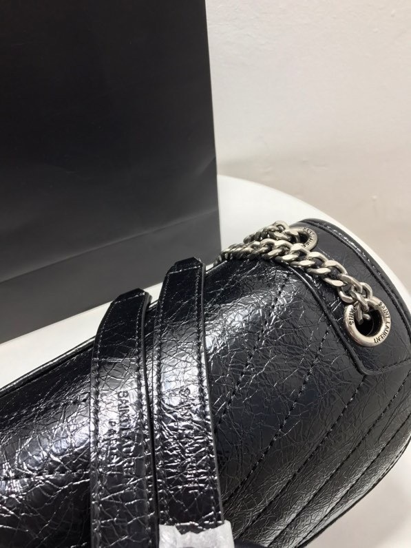 YSL NIKI MEDIUM CHAIN BAG IN CRINKLED VINTAGE LEATHER